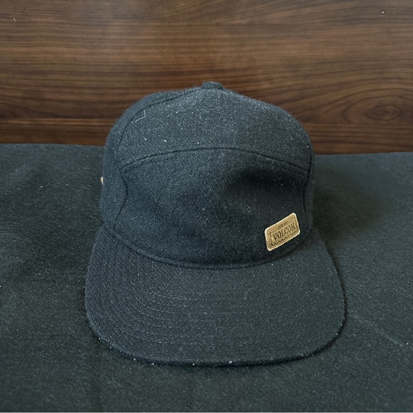 Volcom Wool Cap Hat Black With Leather - Picture 1 of 7